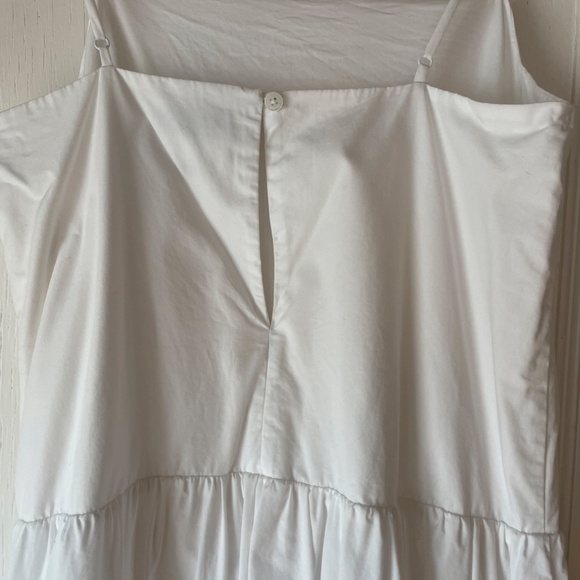 White XS Aritzia Babaton Poplin Midi Dress - Picture 3 of 9